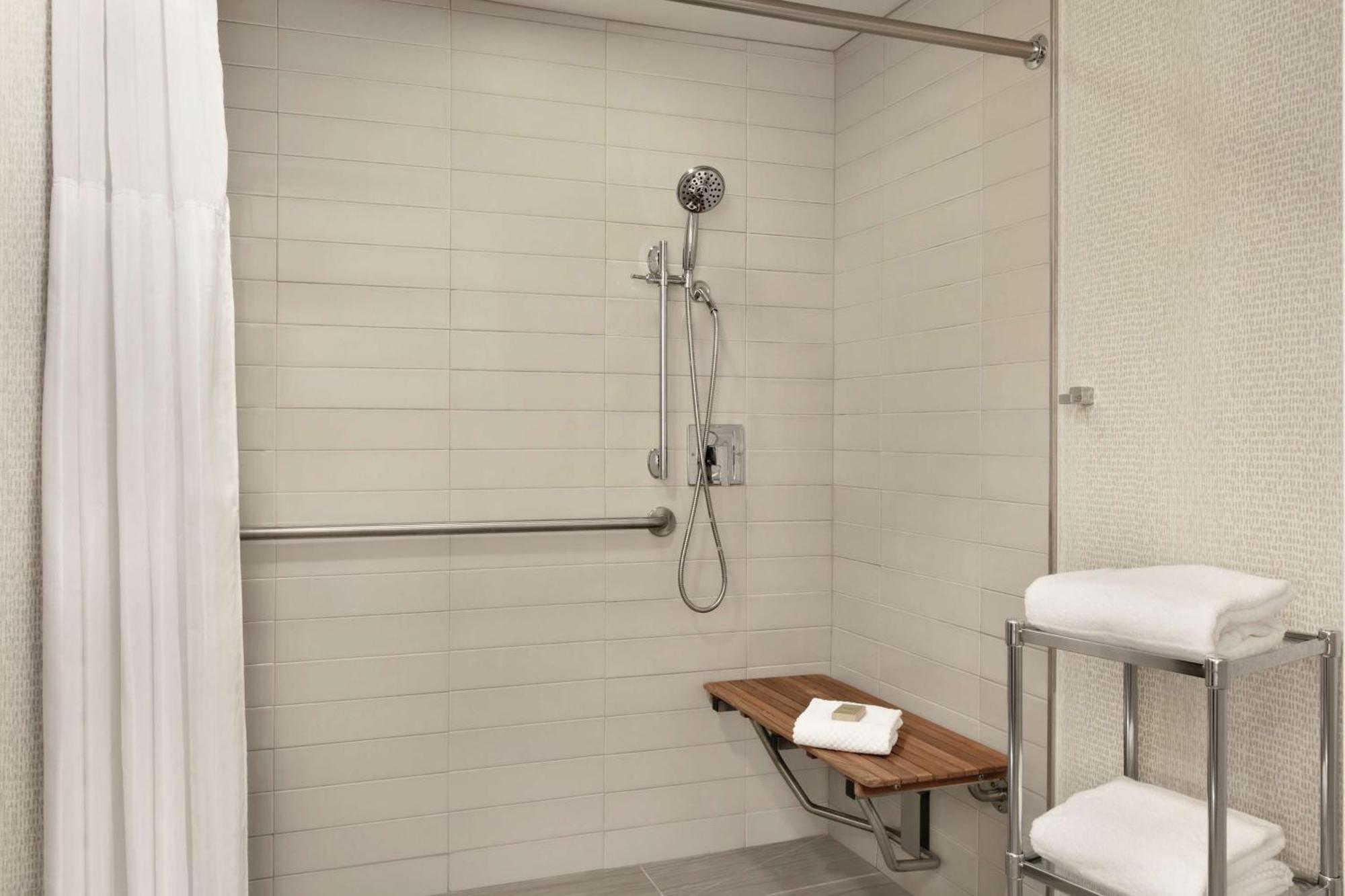Doubletree By Hilton Atlanta Northeast/Northlake Tucker Ngoại thất bức ảnh